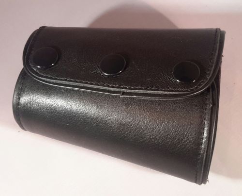 Soft Leather Gauntlet (Black Piping)